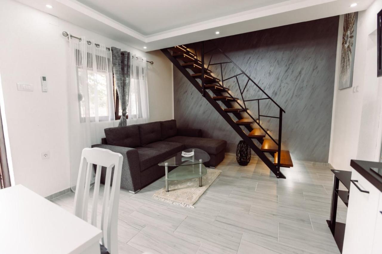 Aria Apartamento Cetinje Exterior foto