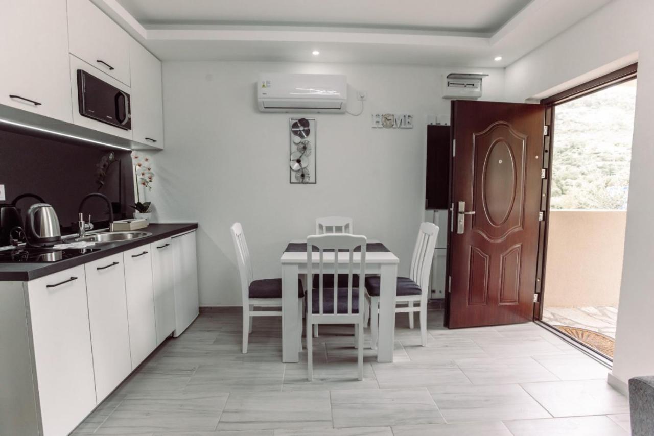 Aria Apartamento Cetinje Exterior foto