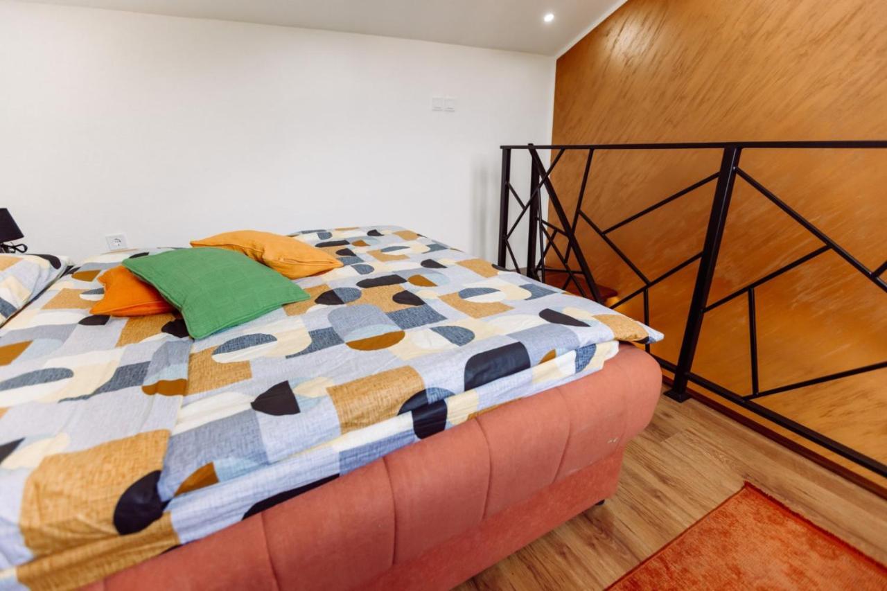Aria Apartamento Cetinje Exterior foto
