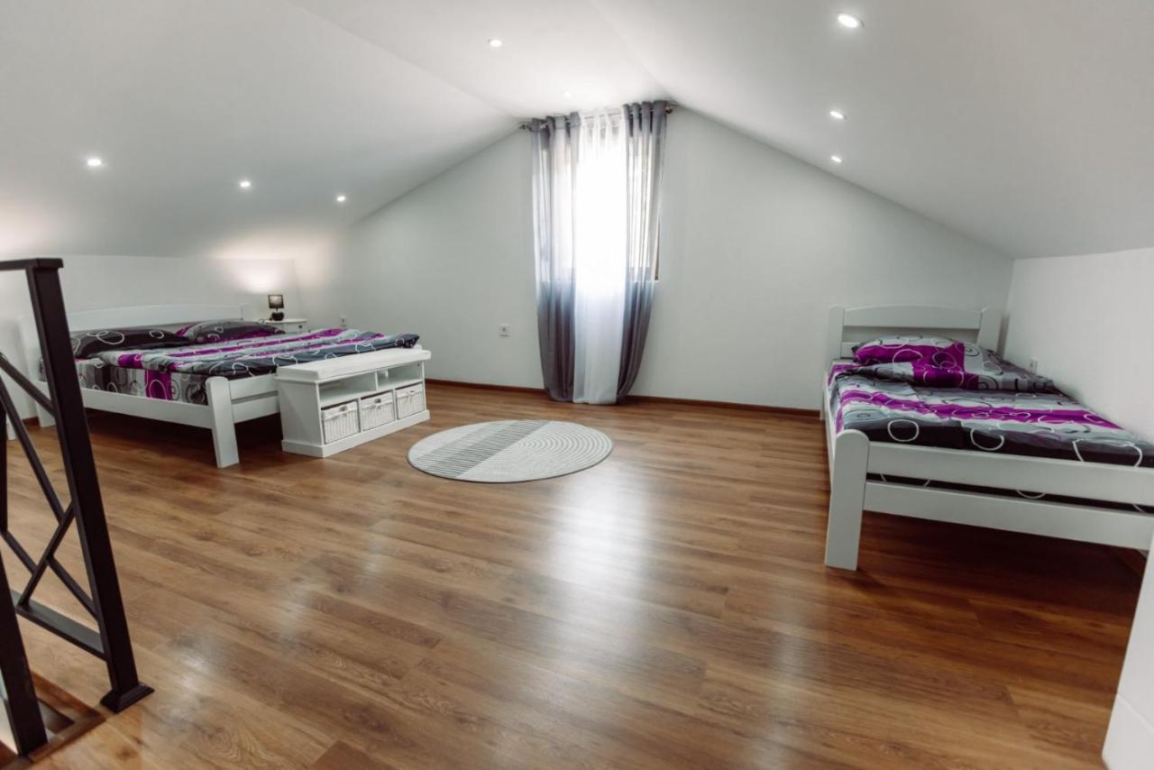 Aria Apartamento Cetinje Exterior foto
