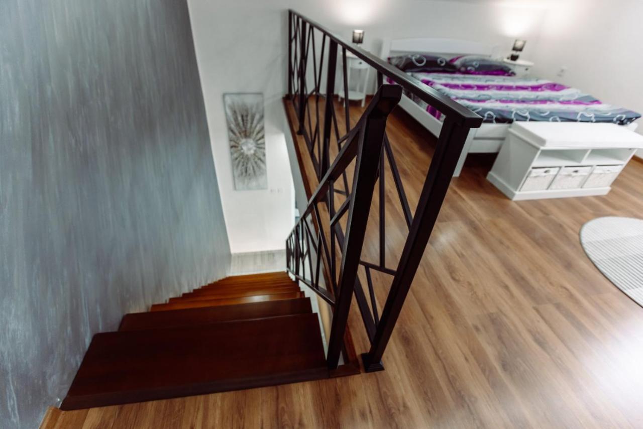 Aria Apartamento Cetinje Exterior foto