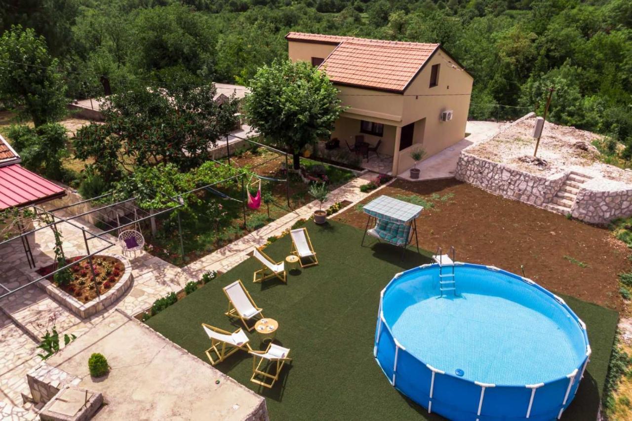 Aria Apartamento Cetinje Exterior foto