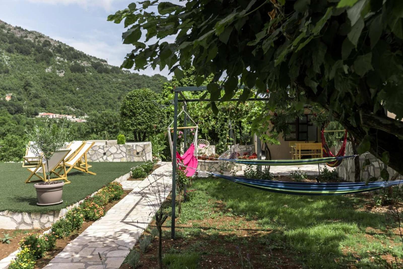 Aria Apartamento Cetinje Exterior foto