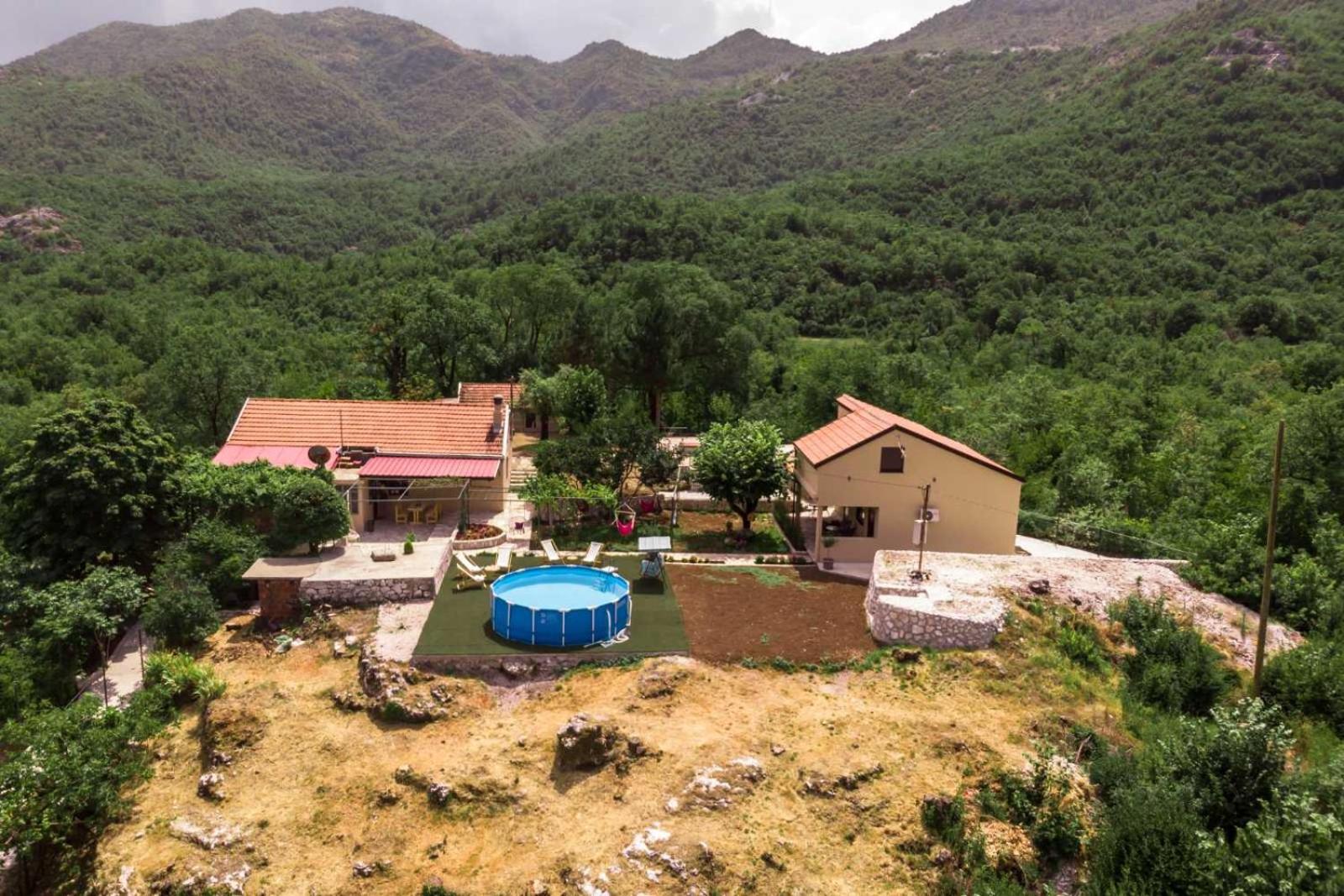 Aria Apartamento Cetinje Exterior foto