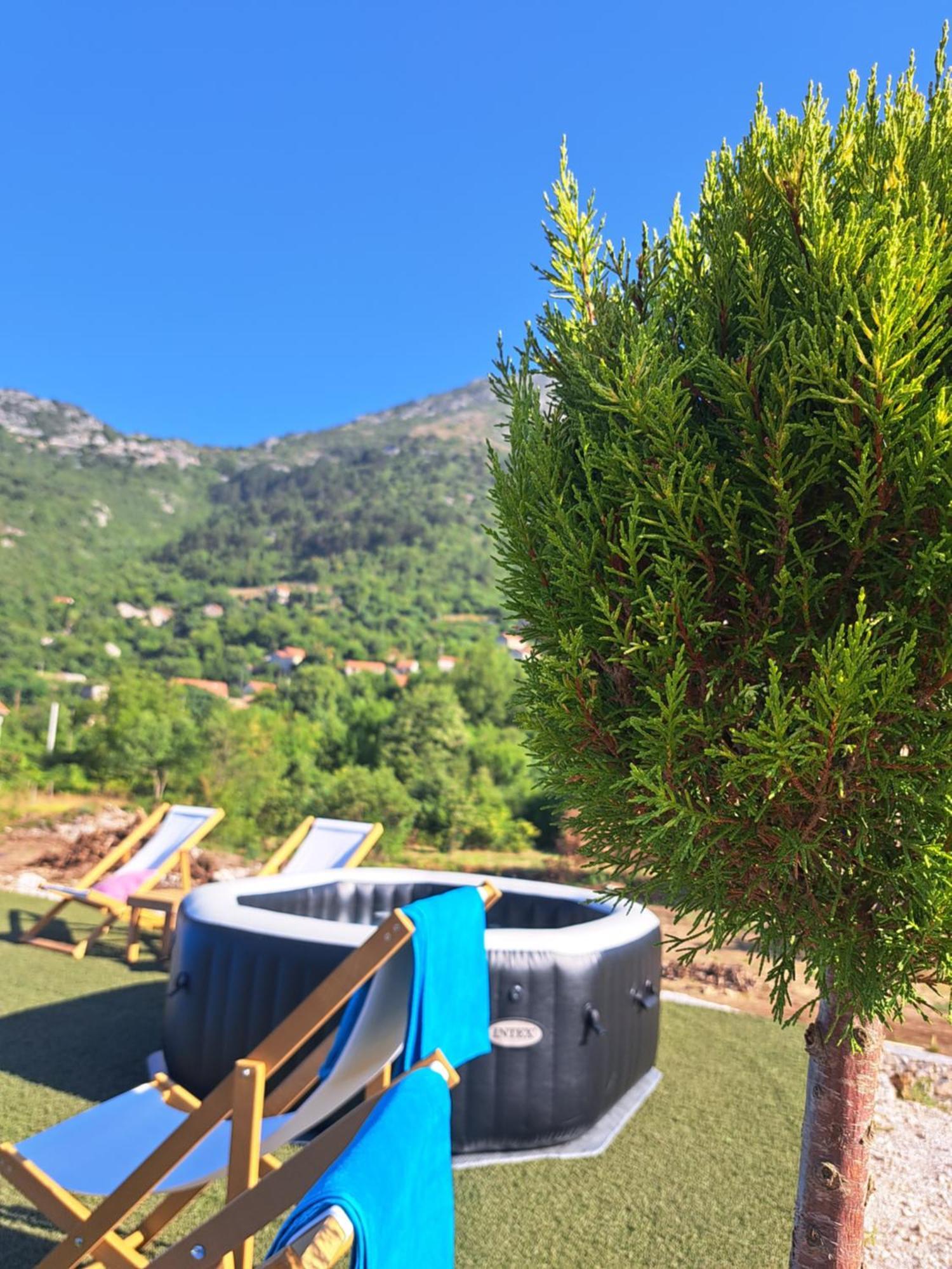 Aria Apartamento Cetinje Exterior foto